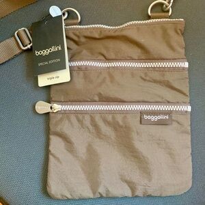 New Dark Olive Baggallini Special Edition